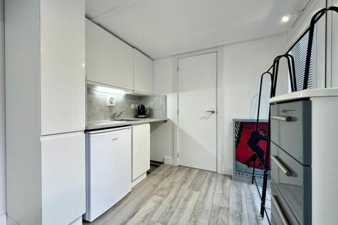 Annexe kitchen