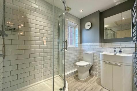 En-suite Bedroom One