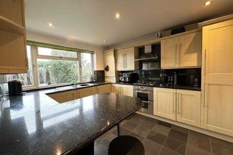 Kitchen / Breakfast Room