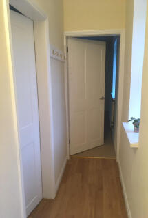 Corridor to Main Bed