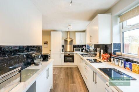 Kitchen 002.jpeg
