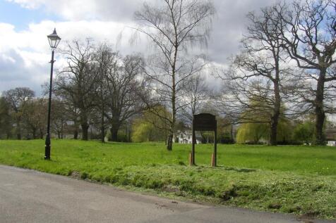 totteridge green.jpg