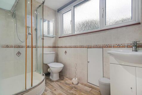 First Floor Bathroom