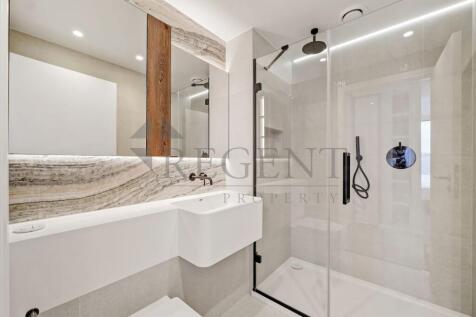Main ensuite