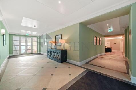 Residents&#39; lobby