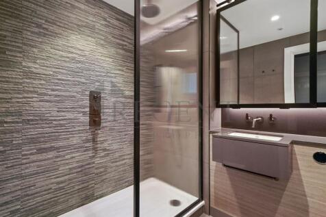 Main ensuite