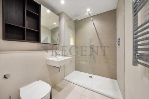 Main en-suite