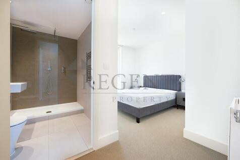 En suite bathroom 