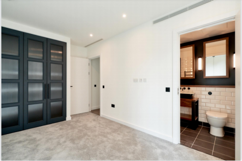 Main bedroom