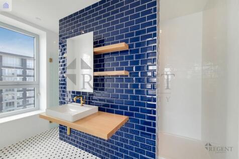 Main en-suite