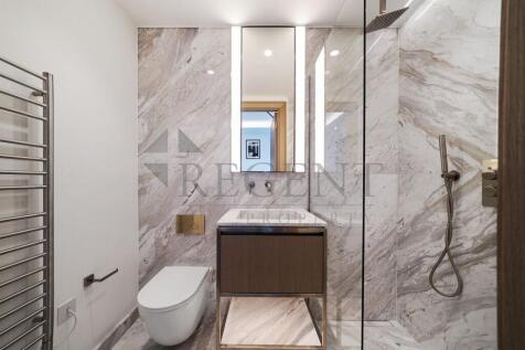 Main en-suite