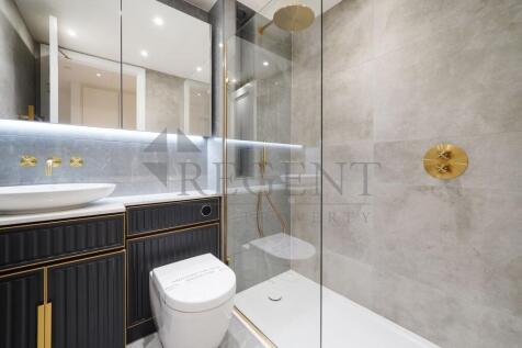 Main en-suite