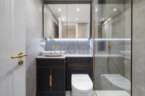 Main en-suite