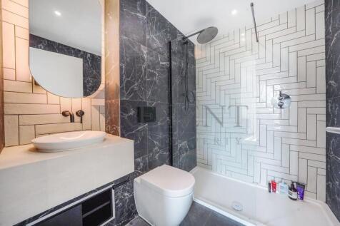 Main en-suite