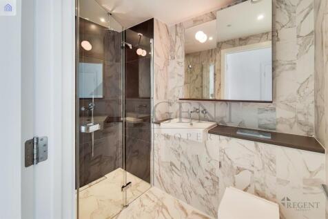 Main en-suite