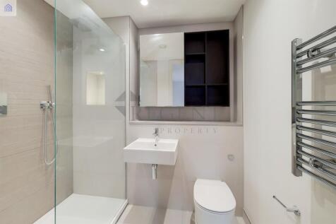 Main ensuite
