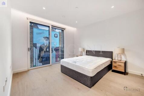 Main bedroom 