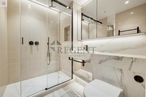 Main ensuite