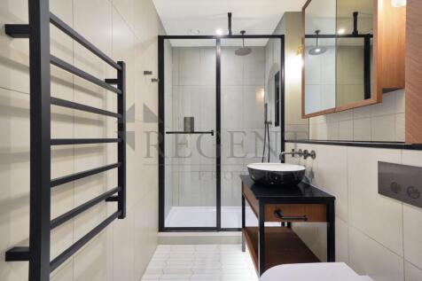 Main en-suite
