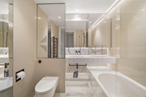 Main ensuite