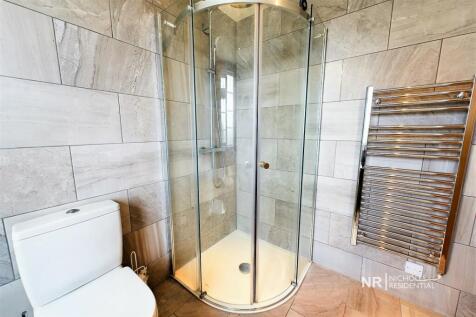 Shower Room Extra Photo