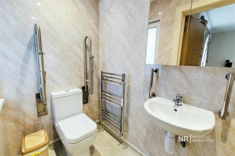 En Suite Shower Room