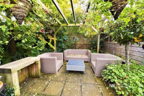 Garden Extra Photo 3