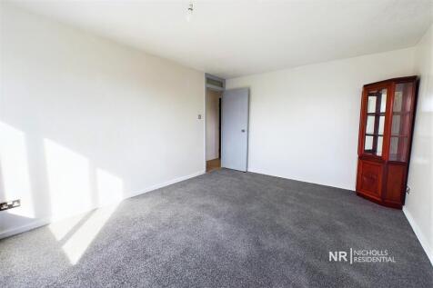 Lounge /  Dining Room