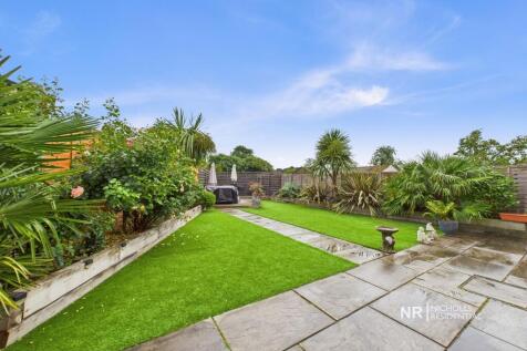 Garden Extra Photo 2