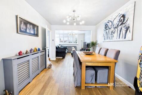 Lounge/Dining Room