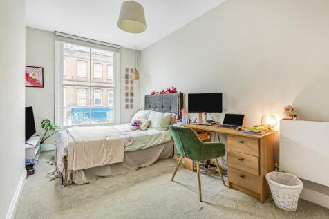 Daniel_Watney121a_Putney_High_Street1.jpg