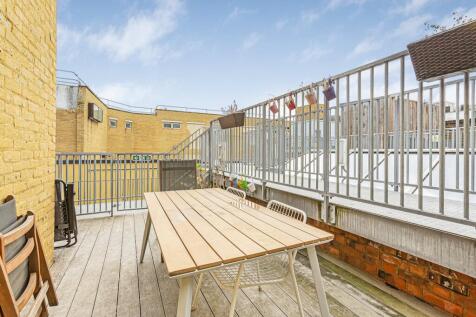 Daniel_Watney121a_Putney_High_Street16.jpg