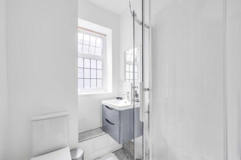 Daniel_Watney_Flat_36_Clare_Court__Judd_Street__