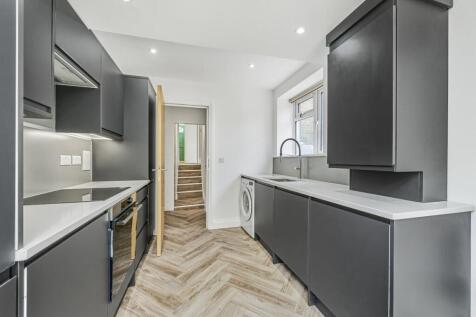 Daniel_Watney__Frobisher_Street__SE10_9XB_14.jpg