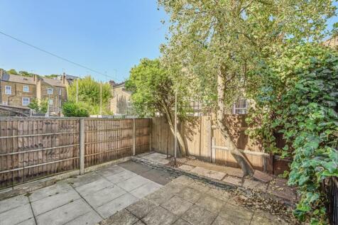 Daniel_Watney__Tuskar_Street__SE10_19.JPG