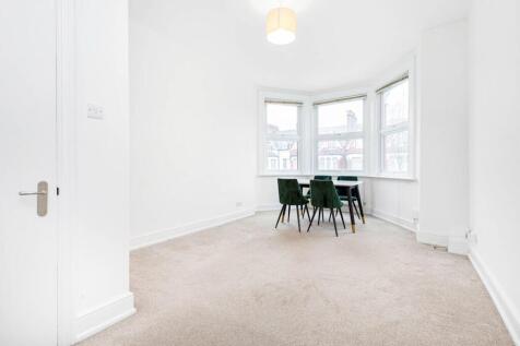 DW62b_Chichele_Road__London__NW2_3DD1.jpg