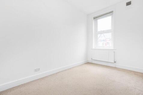 DW62b_Chichele_Road__London__NW2_3DD12.jpg