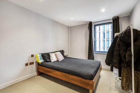 Daniel_WatneyEdge_Apartments7.JPG