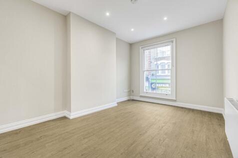 Daniel_Watney129a_Putney_High_Street3.JPG