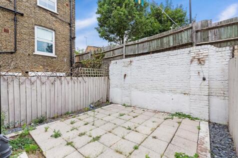 Daniel_Watney21_Frobisher_Street11.jpg