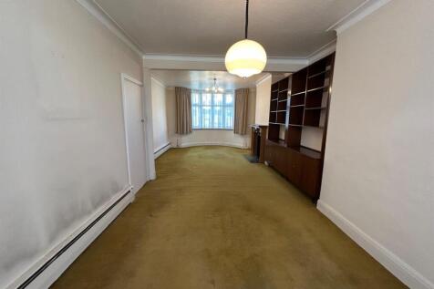Living Room 1.jpg