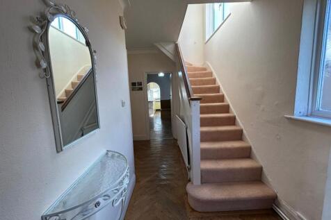 Hallway.jpg