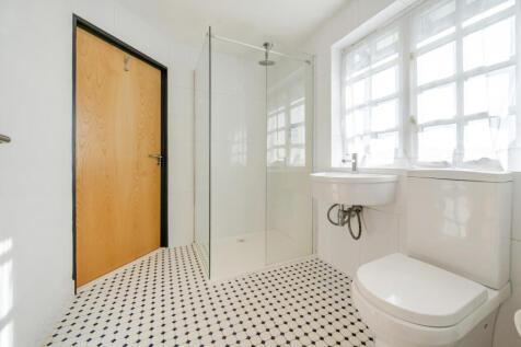 1349019-5-68baa63...