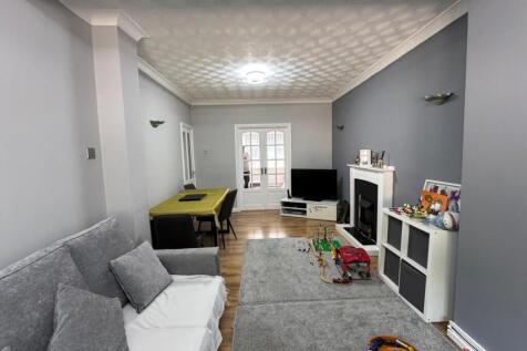 Extended Lounge