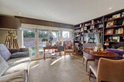 Dining/Family Room