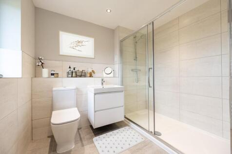 En-Suite 2_ (1).jpg