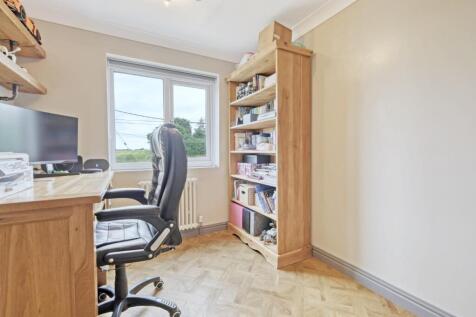 Bedroom/Study
