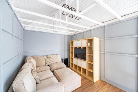 Studio/Office