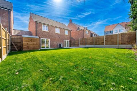 Rear Elevation Plot 8