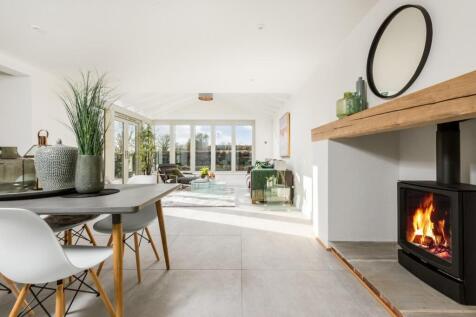 Dining/Family room